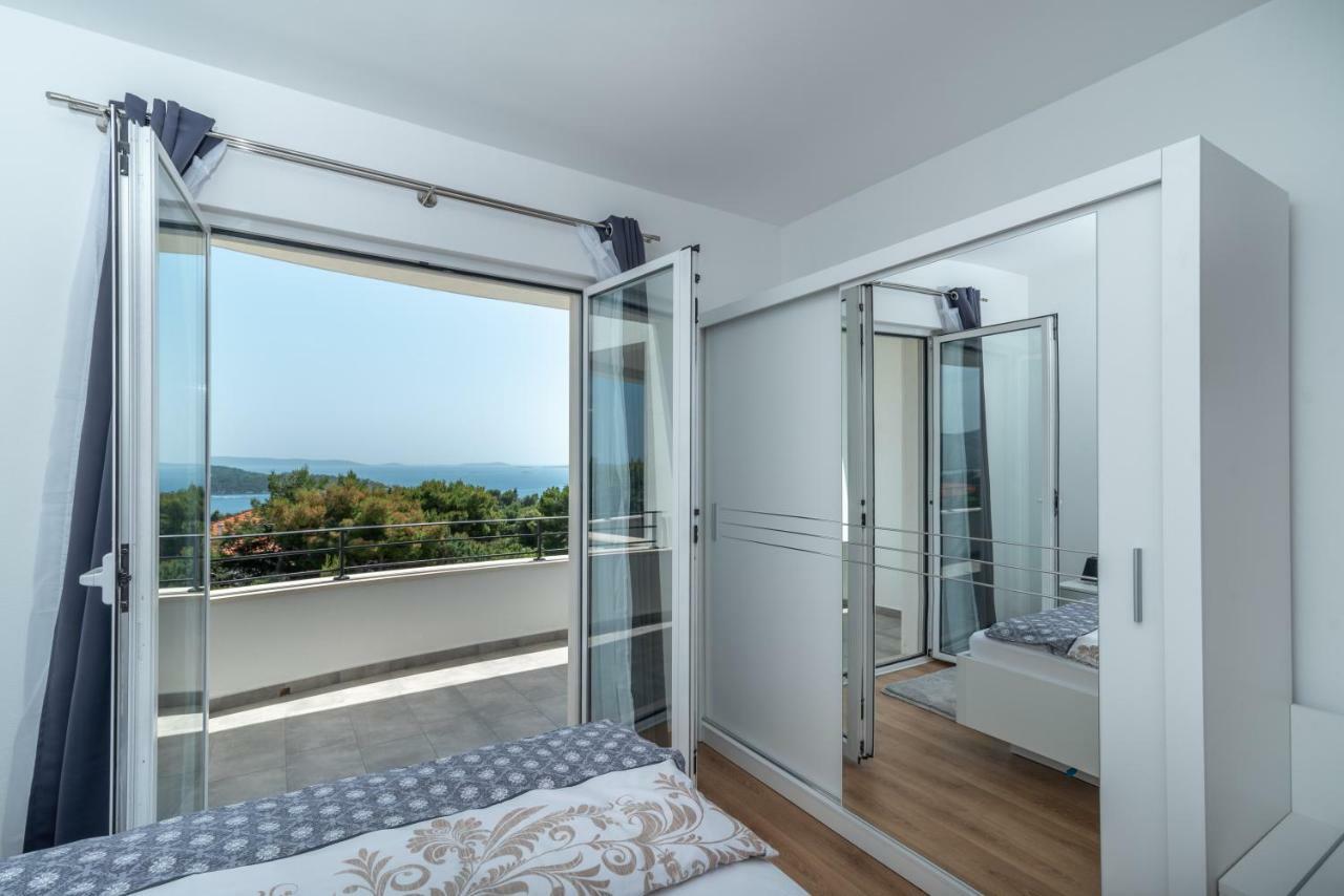 Villa Confido Luxury Apartment 01 Donji Seget Exterior foto