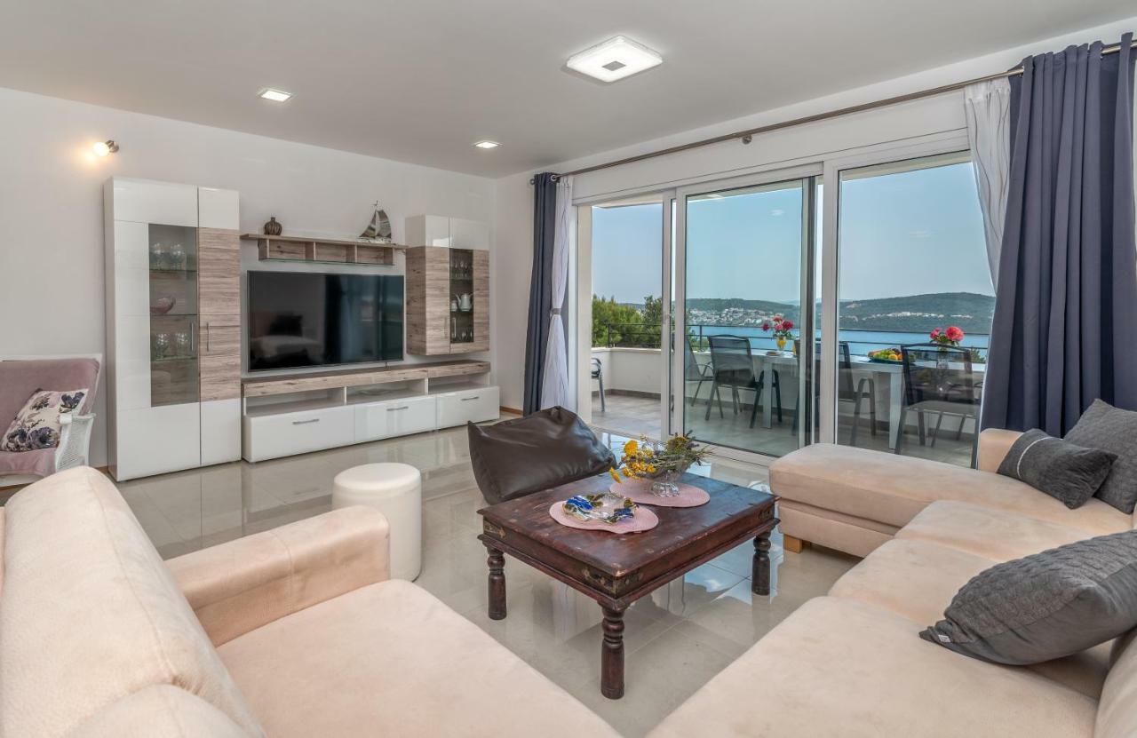 Villa Confido Luxury Apartment 01 Donji Seget Exterior foto