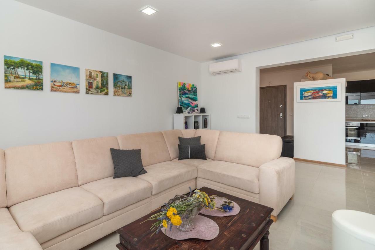 Villa Confido Luxury Apartment 01 Donji Seget Exterior foto