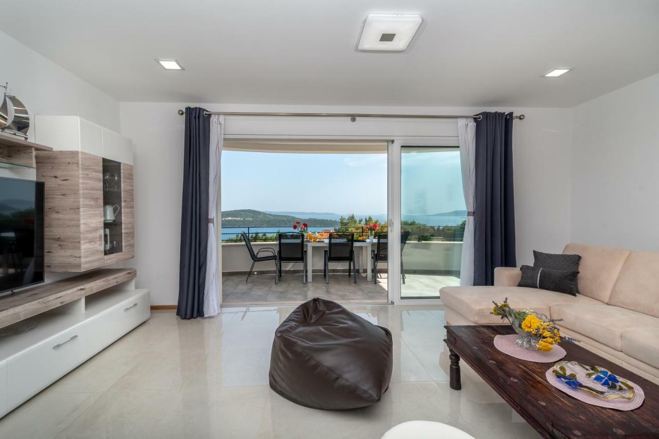 Villa Confido Luxury Apartment 01 Donji Seget Exterior foto