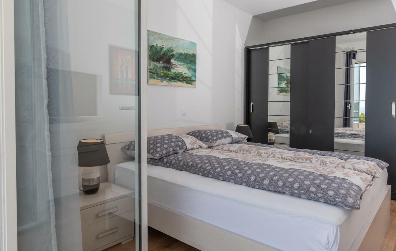 Villa Confido Luxury Apartment 01 Donji Seget Exterior foto